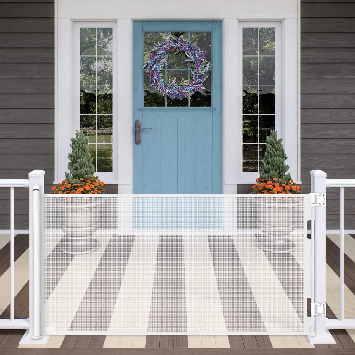 MYPIN retractable gate at a wide stairs entry for safe, adjustable passage.