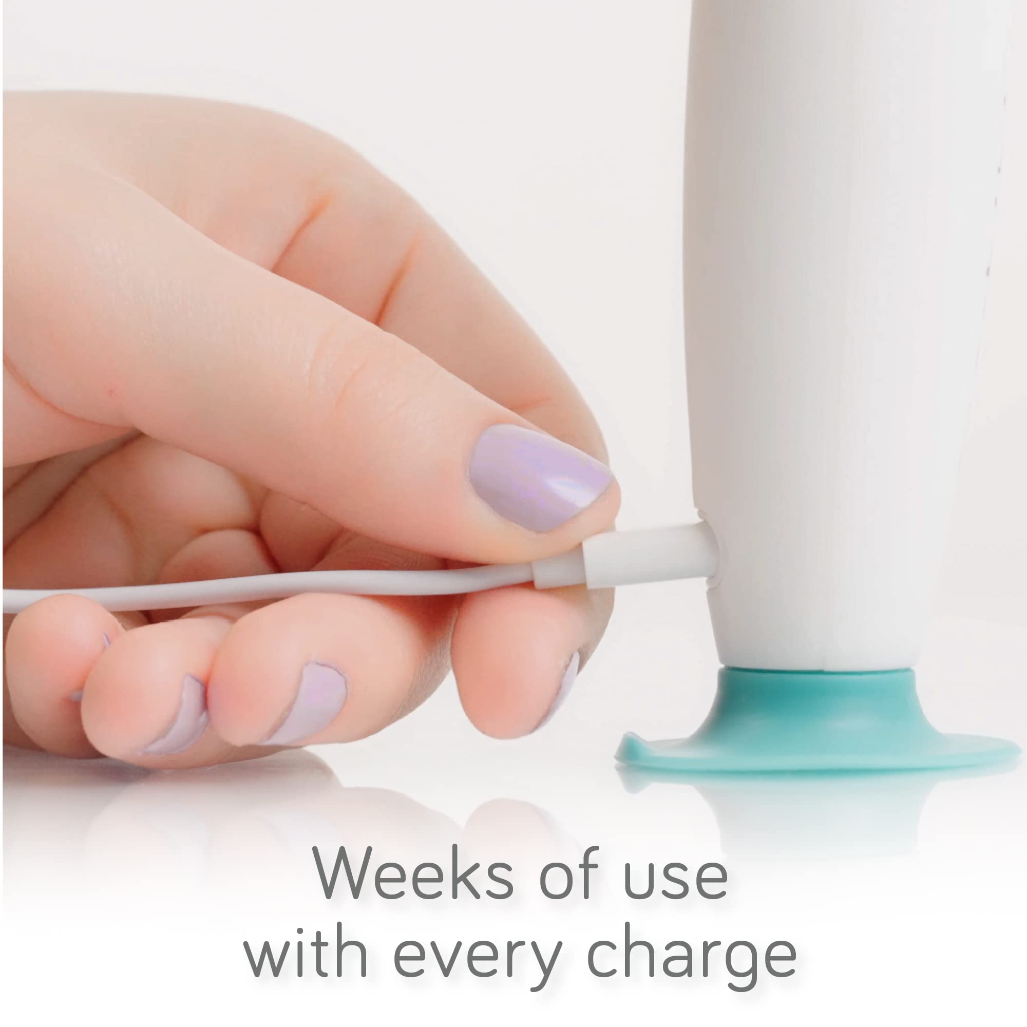 NANOBÉBÉ electric brush ergonomic silicone handle enhances comfort.