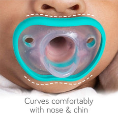 Nanobébé pacifier face contour-fit supports stable placement during sleep.