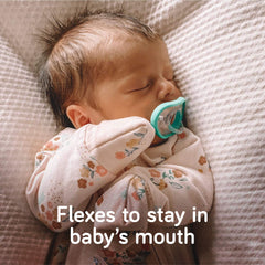 Nanobébé pacifier one-piece silicone is BPA-free and easy to clean.