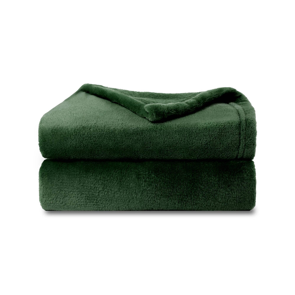 NANPIPER baby blanket in olive green plush fleece for year-round comfort.