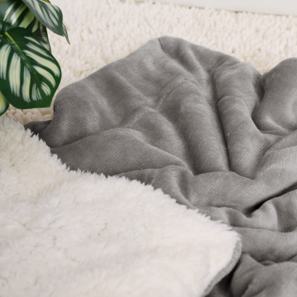 NANPIPER Baby Sherpa Blanket stroller use image highlights on-the-go warmth