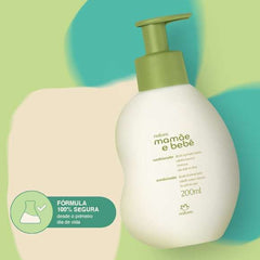 Natura Mamae-e-Bebe conditioner label showcases vegan, all-skin-types formula for gentle care.