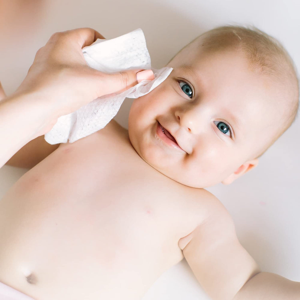 Lil Peepers pack of 30 wipes for on the go eye care