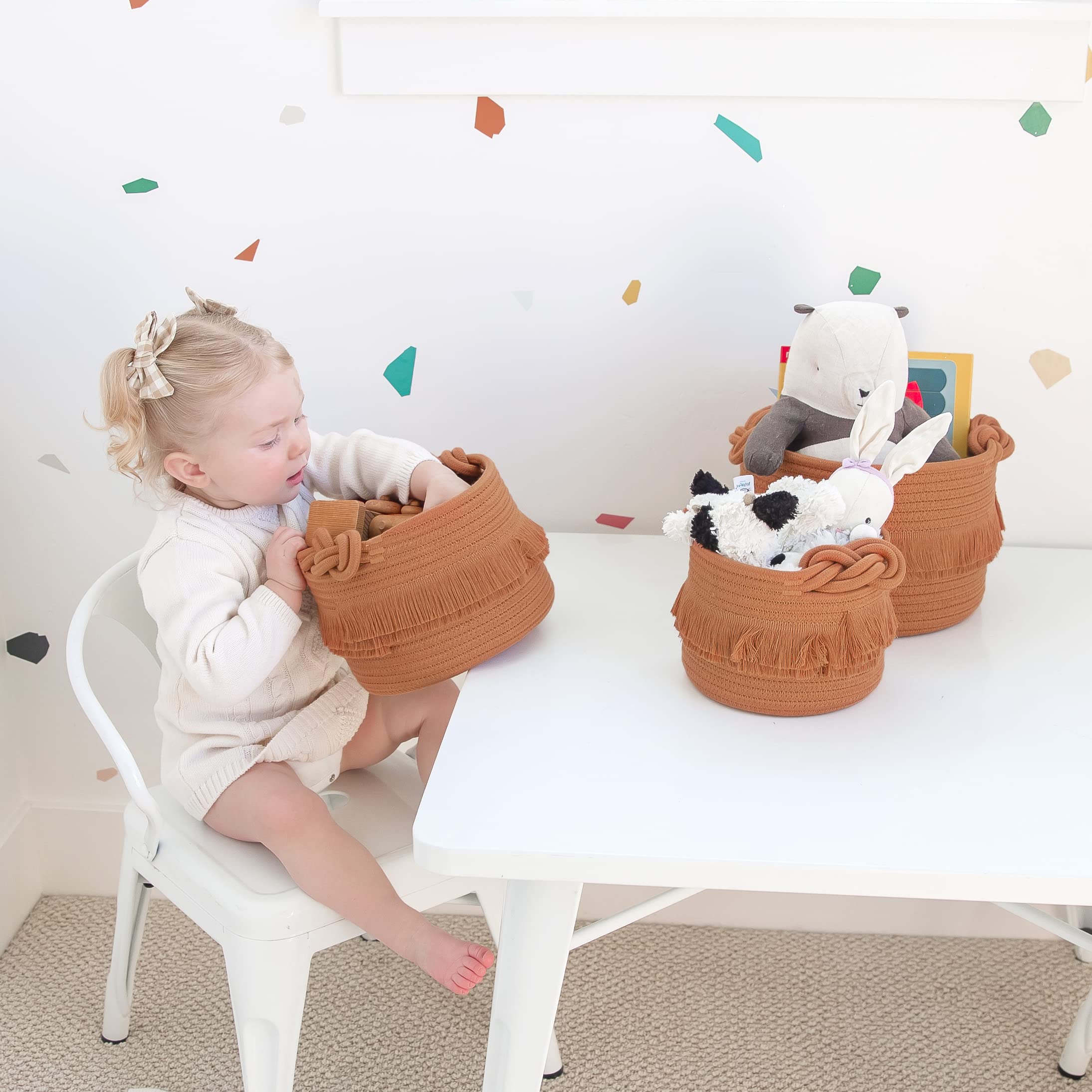 NaturalCozy smallest basket ideal for cosmetics or pacifiers.