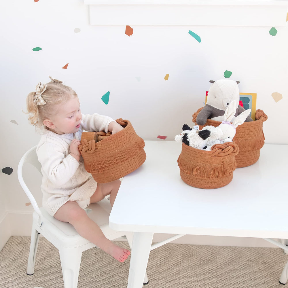 NaturalCozy smallest basket ideal for cosmetics or pacifiers.