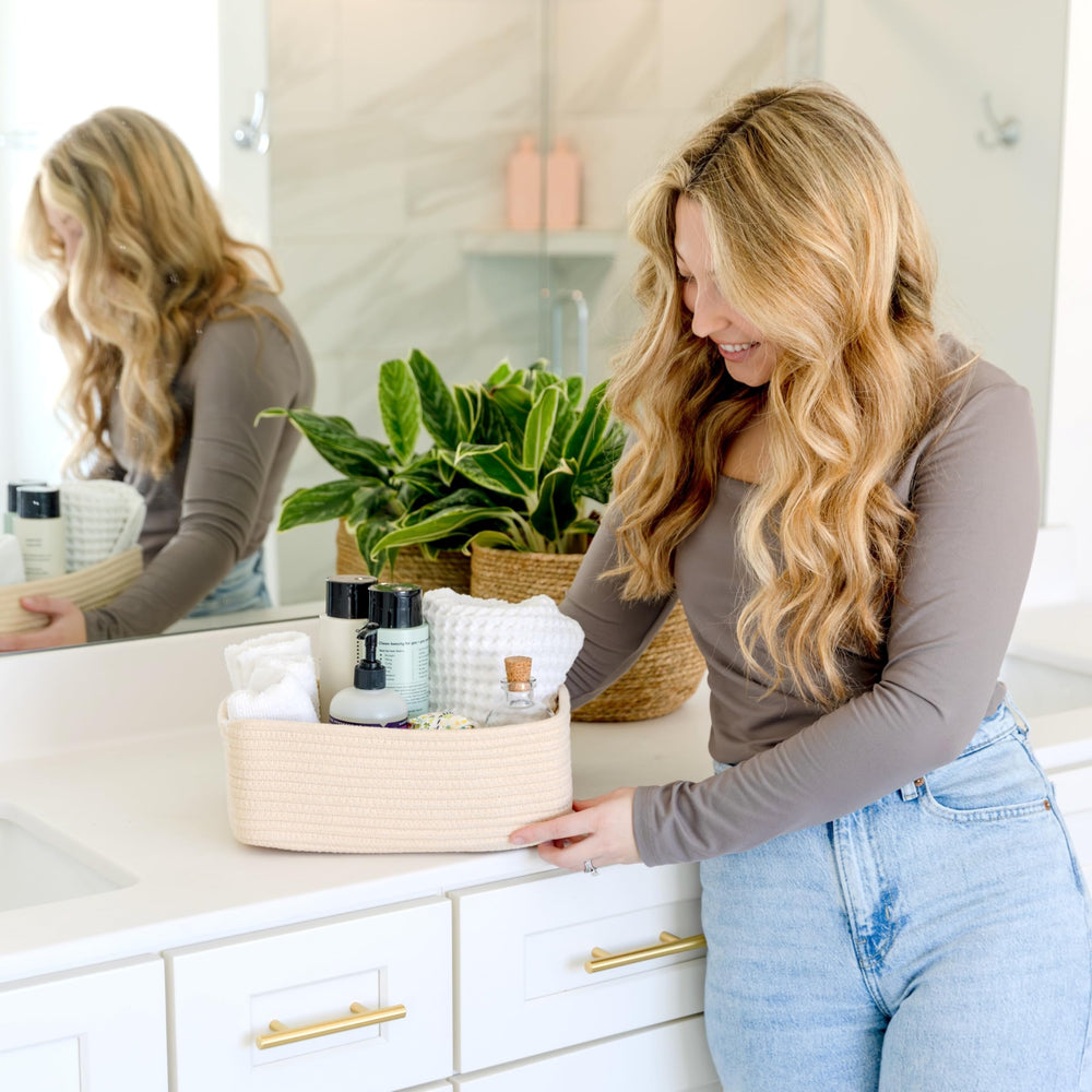 NaturalCozy cube-shelf organization enhances room aesthetics with tidy, accessible bins.