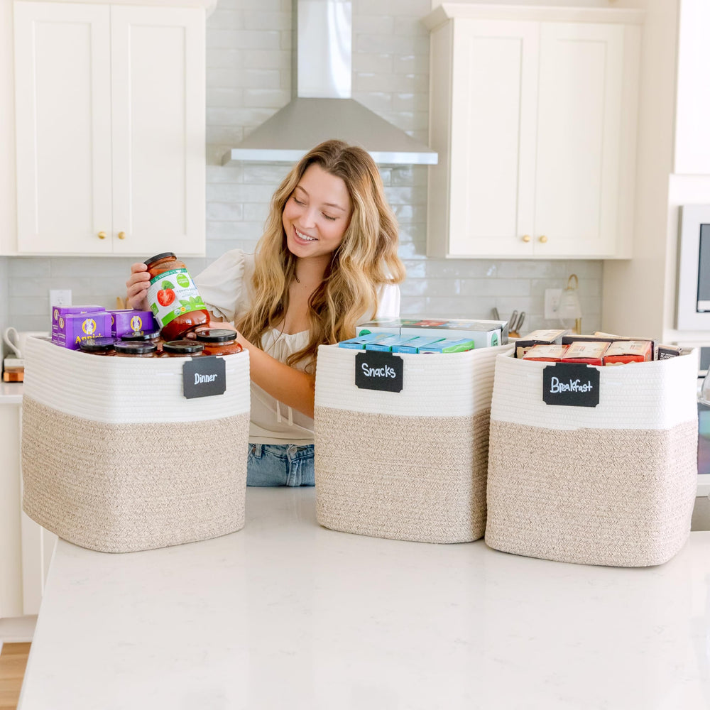 NaturalCozy hidden-handles demonstrate seamless integration for clean aesthetics and easy carrying.