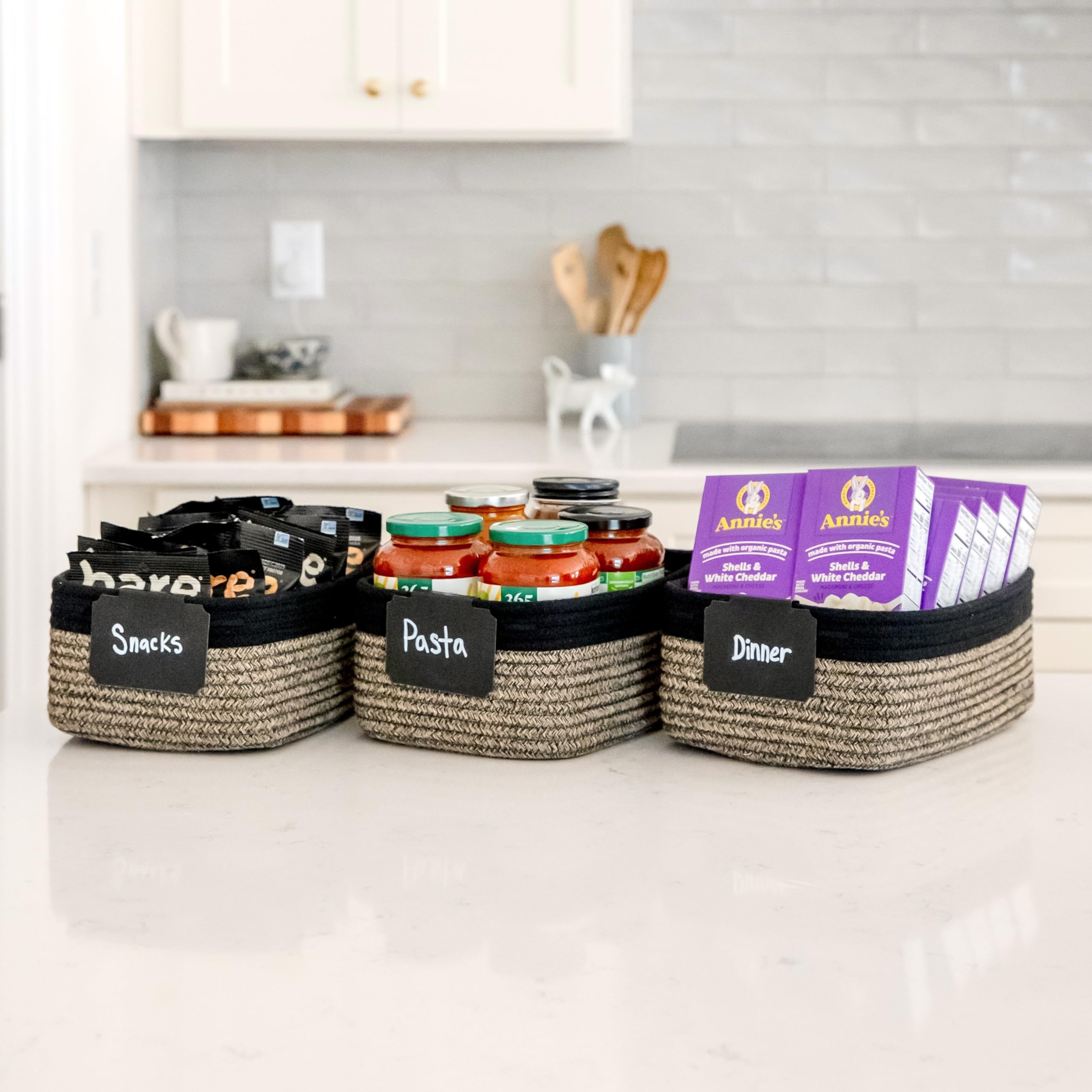 NaturalCozy rectangle basket comes in ready-to-gift packaging with leaf design