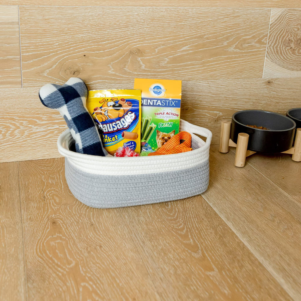 NaturalCozy scratch-free design basket protecting surfaces during use.