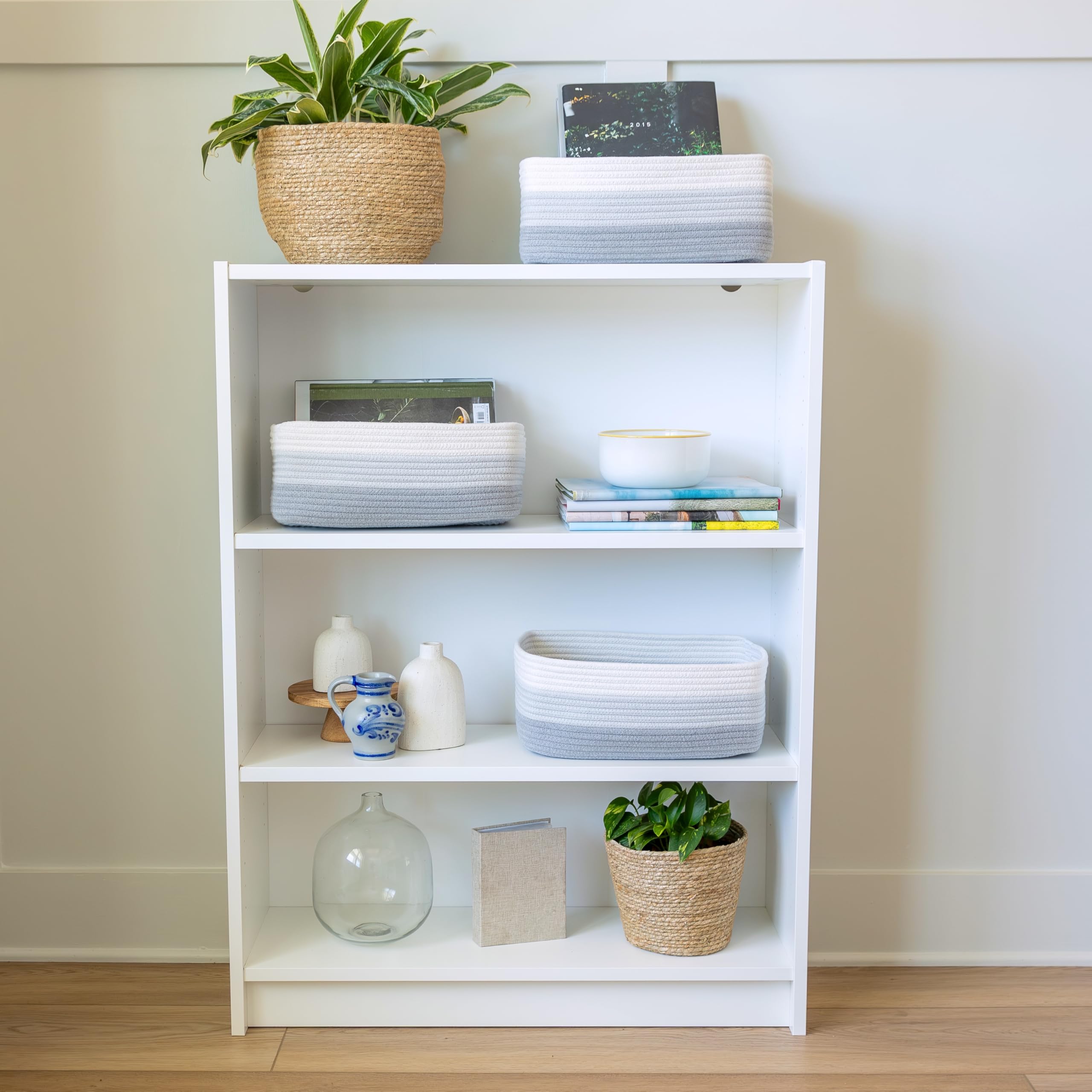 NaturalCozy shelf decorative texture enhances room aesthetics while organizing.