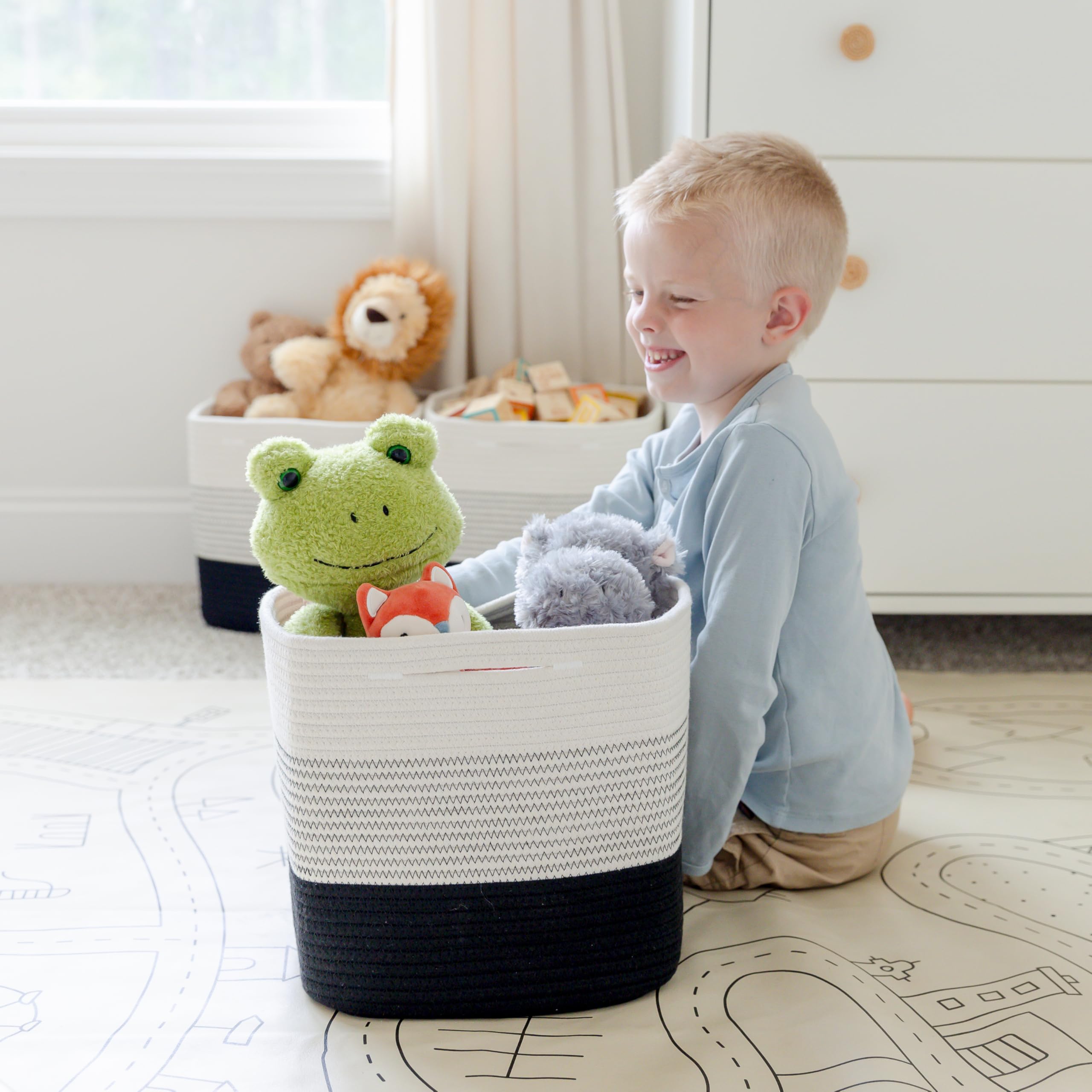 NaturalCozy kids room organization with storage cubes on a shelf
