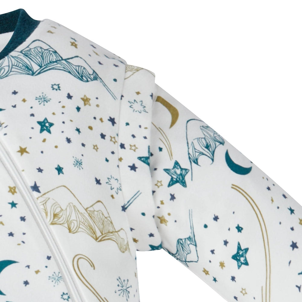 Nest Designs Stars White sleep bag with removable sleeves demonstrates versatile climate comfort.
