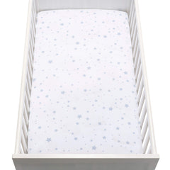 Newton Baby fitted crib sheet machine washable design for easy cleaning in busy nurseries.