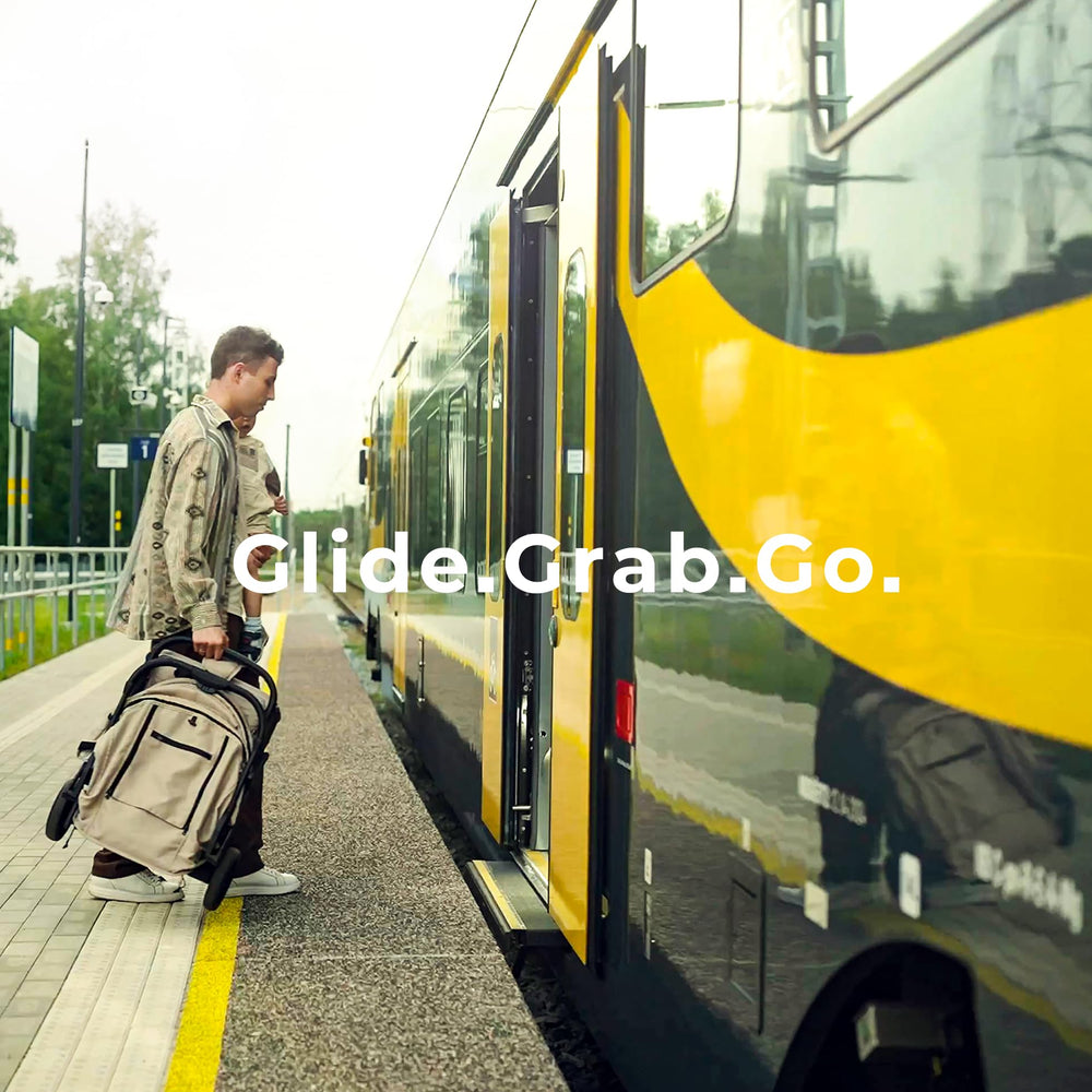 newyoo GlideTow TR18M one-hand fold action for quick setup on the go.