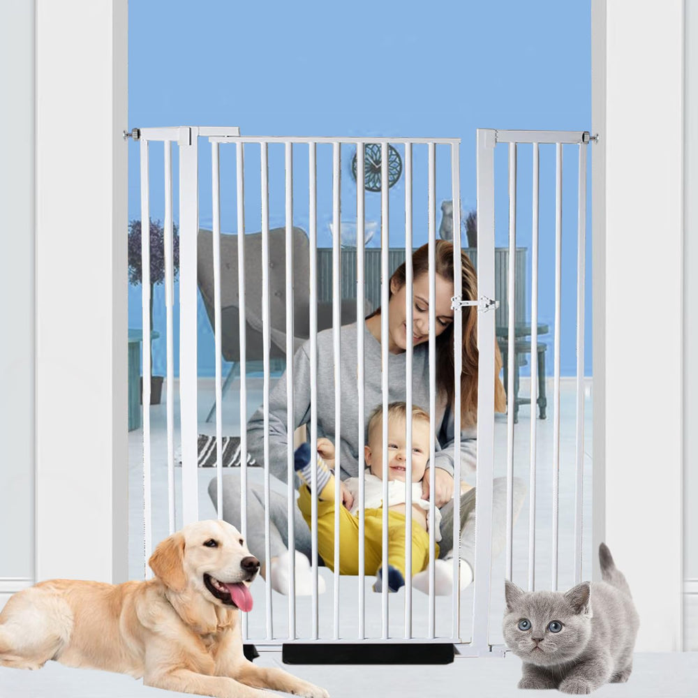 NexusSmash walk-through swing design allows convenient passage for people and pets.