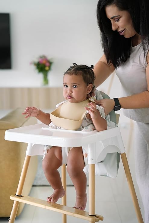 Nibble and Rest machine-washable pocket ready for quick refresh between uses