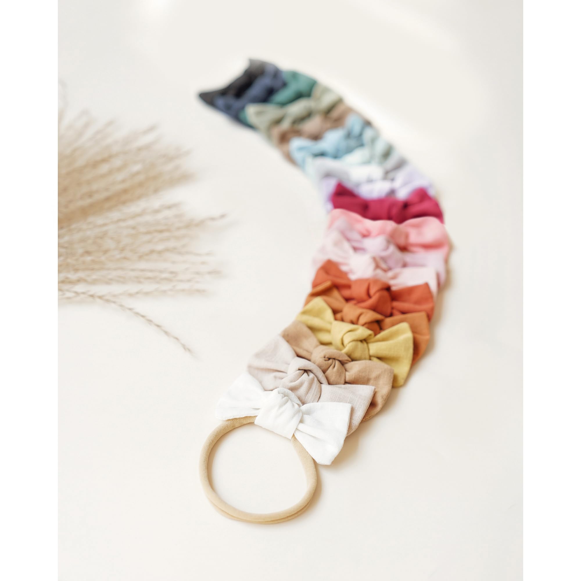 Niceye 12-pack gift set bows ideal for baby showers and gifting
