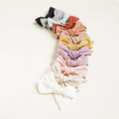 Niceye alligator clip bows provide secure grip without slipping.
