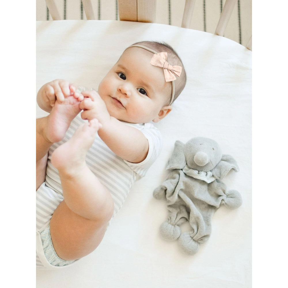 Niceye elastic-stretchy-band headbands stay put while letting baby move freely.