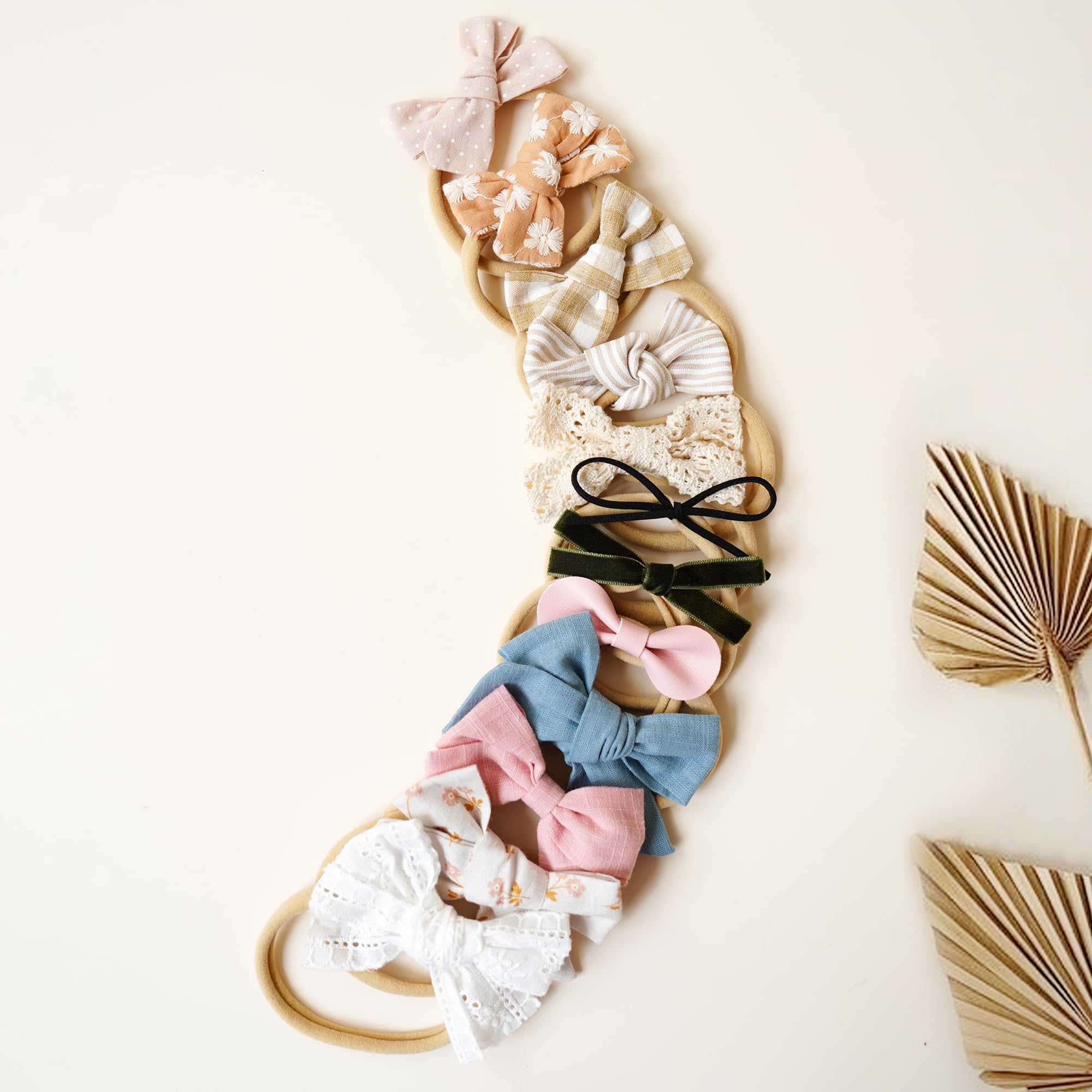 Niceye gift-pack-12-styles set offers variety for gifting or styling sessions.