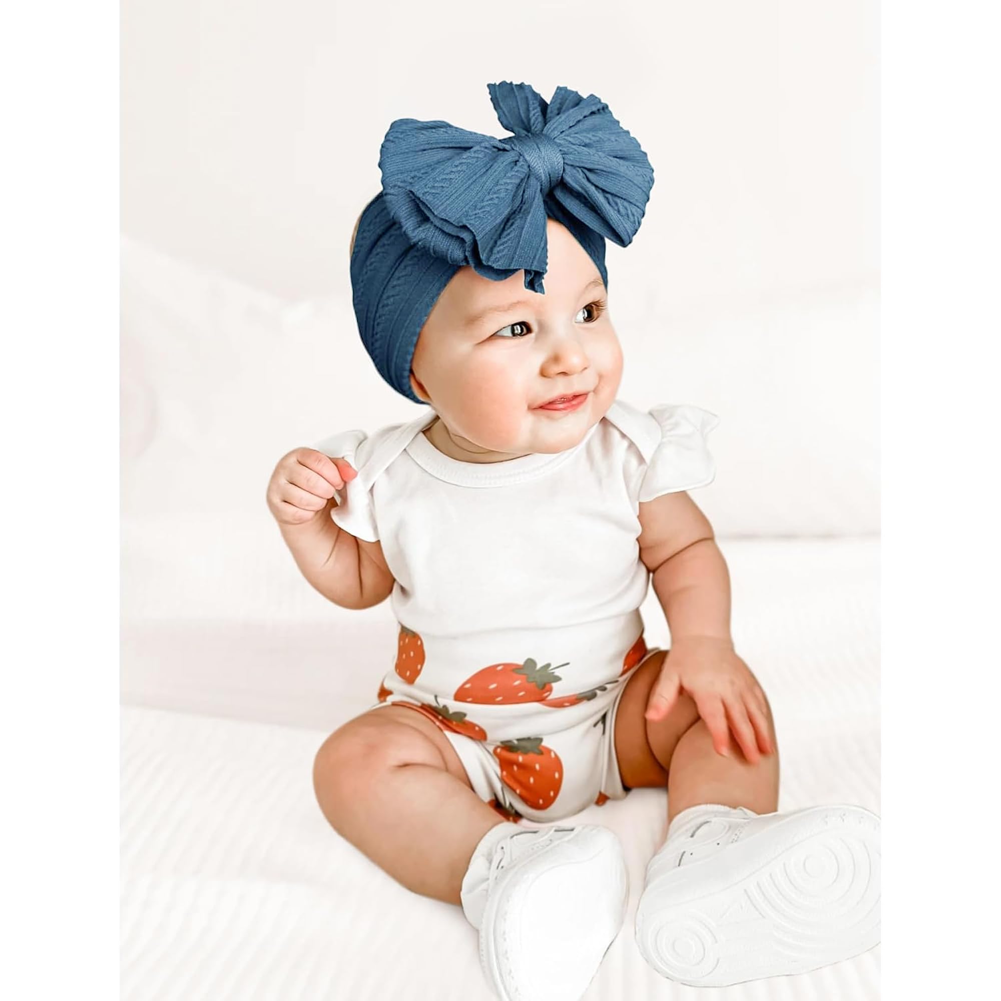 Niceye baby headband bow caramel offers versatile color to match outfits.