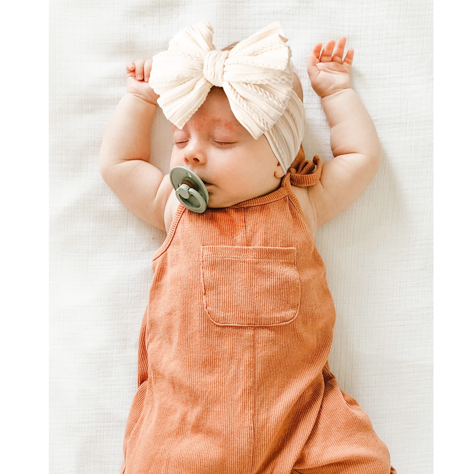Niceye photoshoot-ready headbands highlight adorable styling and convenient daily dressing.