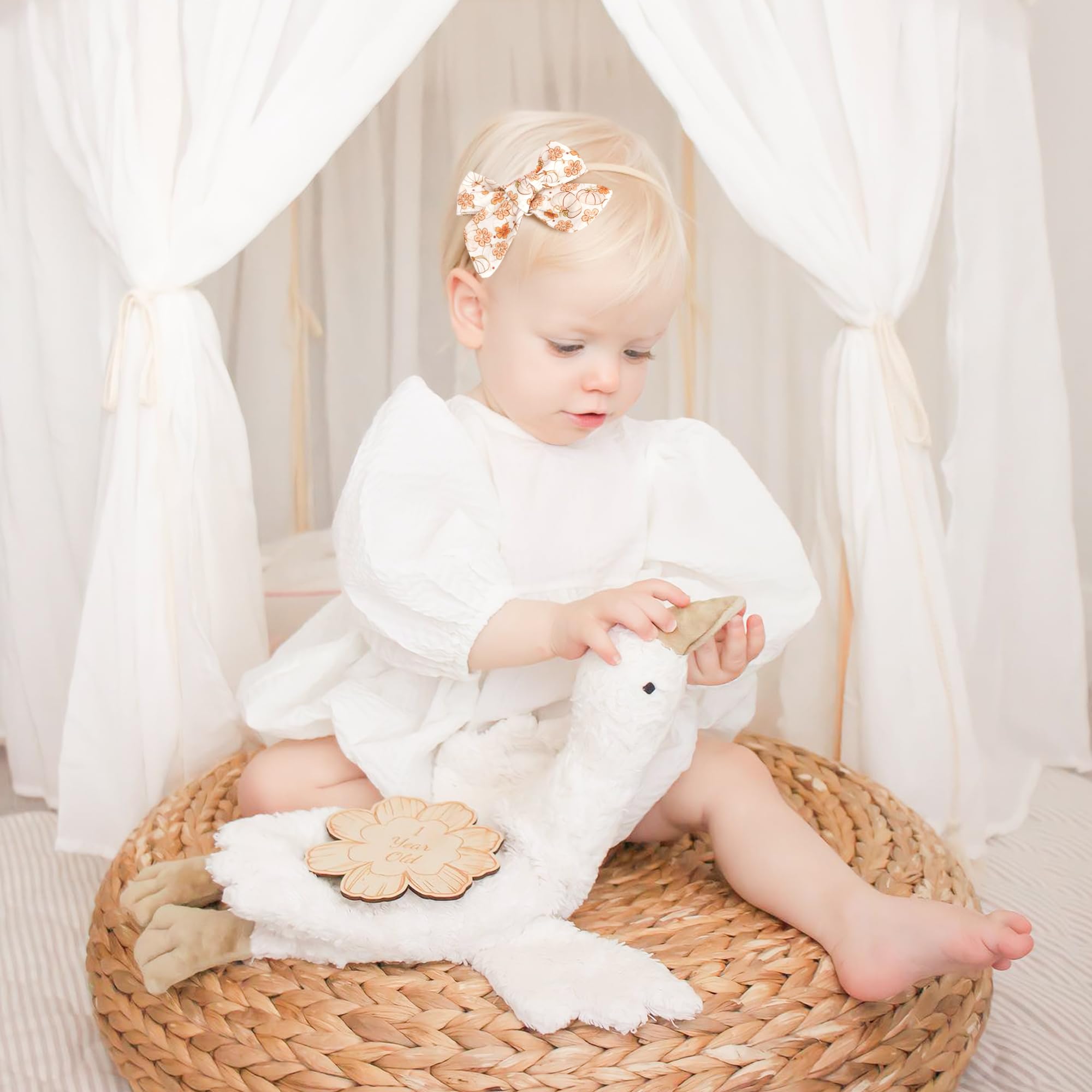 Niceye gift set headbands offer variety for baby showers and birthdays.