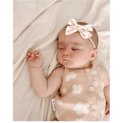 Niceye nylon headbands provide soft stretch and gentle touch on delicate scalp.