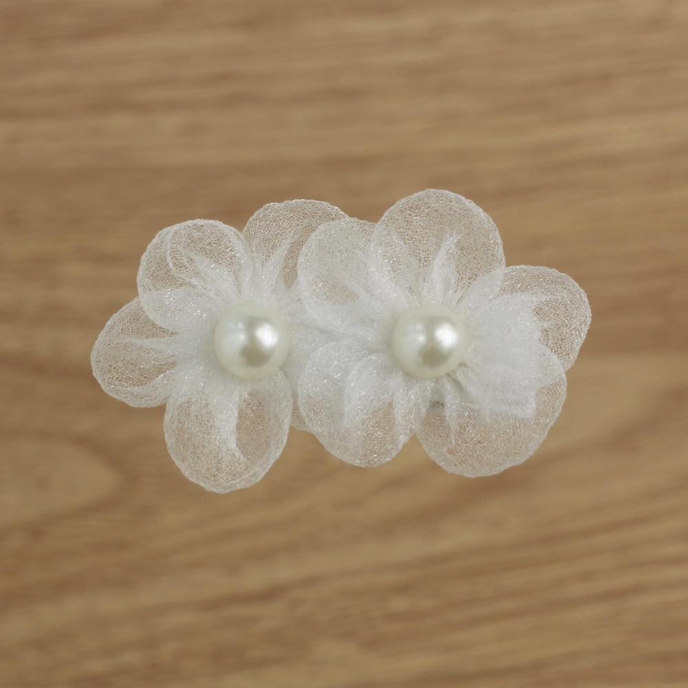 Nihao Baby white bow headband option pairs with clip for coordinated styling