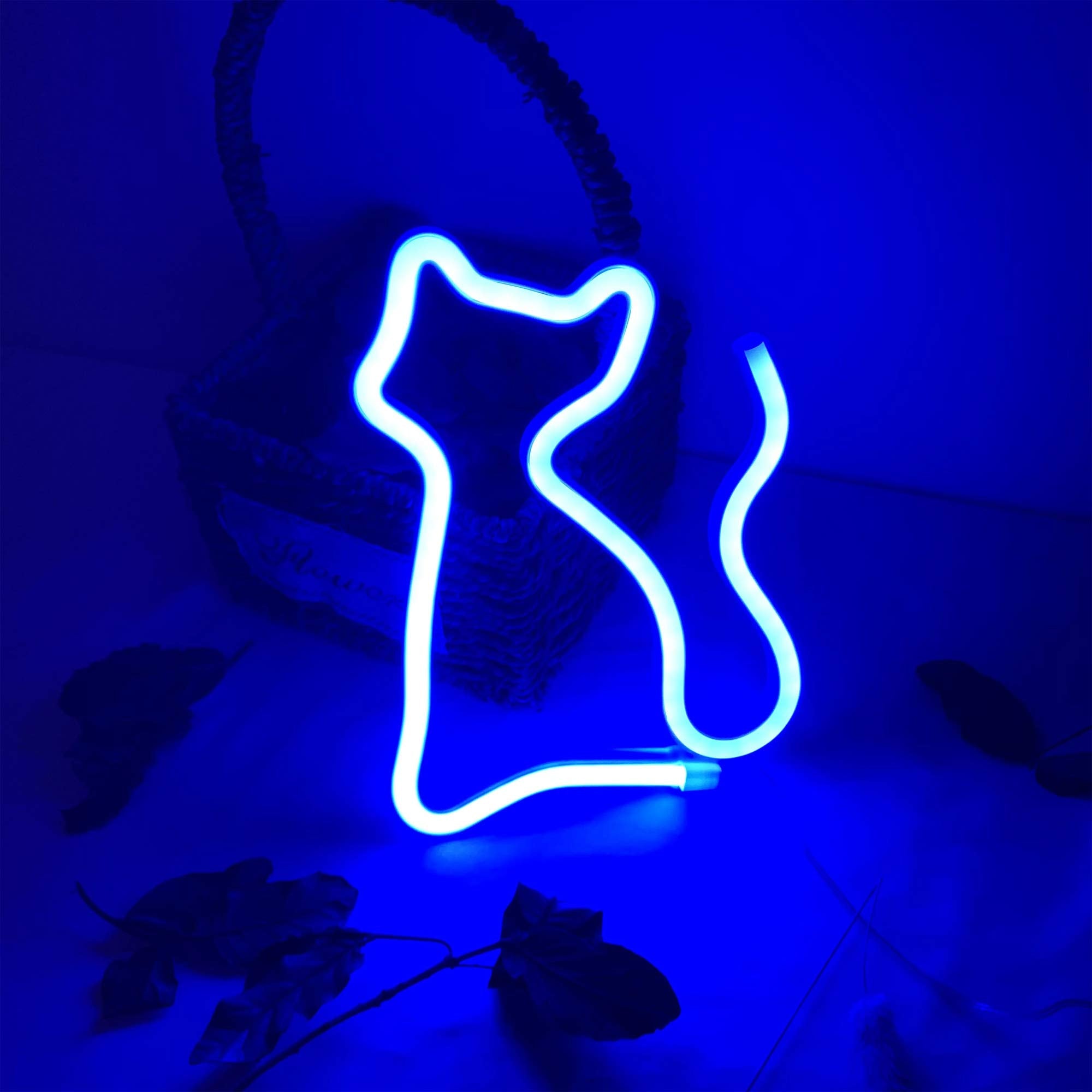 NiniTe LIGHTS cat neon light gift-ready packaging ideal for friends and family.