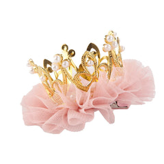 Nishine baby crown hair pin gold close-up, adds sparkle for baby photos and outfits.