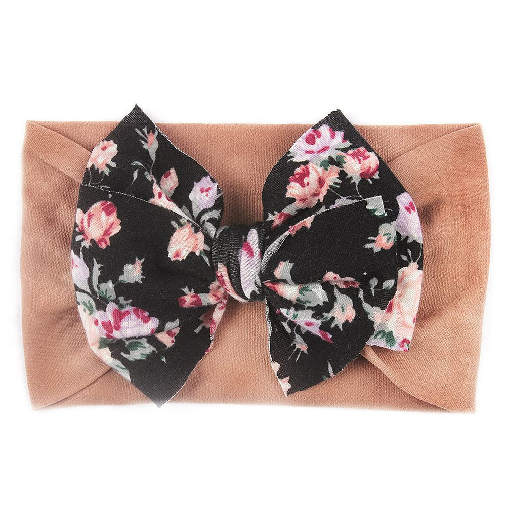 Nishine six-color variety headwrap lets you mix outfits for each day.
