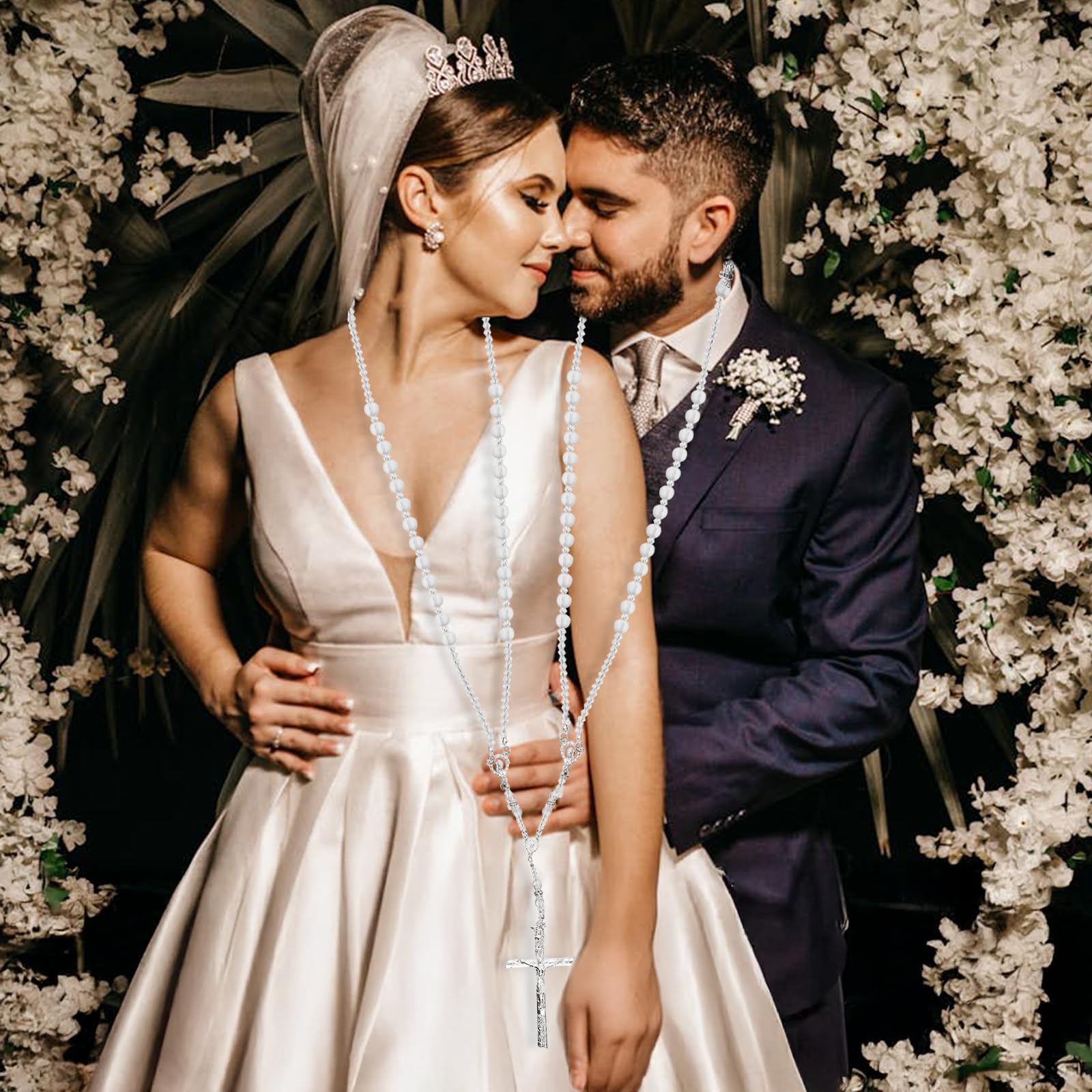Noamus Lazo de Boda handcrafted-beaded construction ensures durable, heirloom-quality keepsake