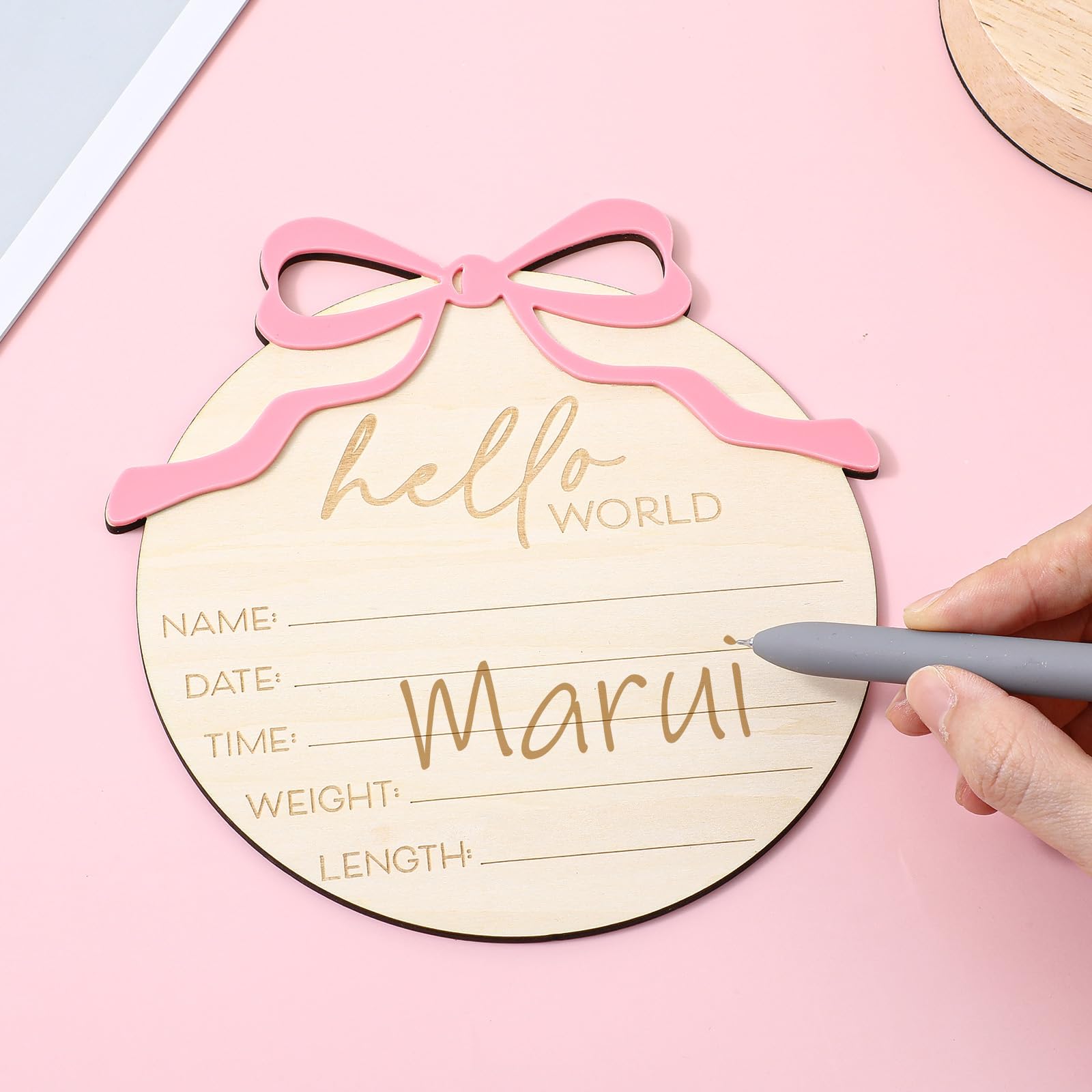 Nogeqi newborn-photo-prop-sign is ideal for hospital shoots and nursery decoration.