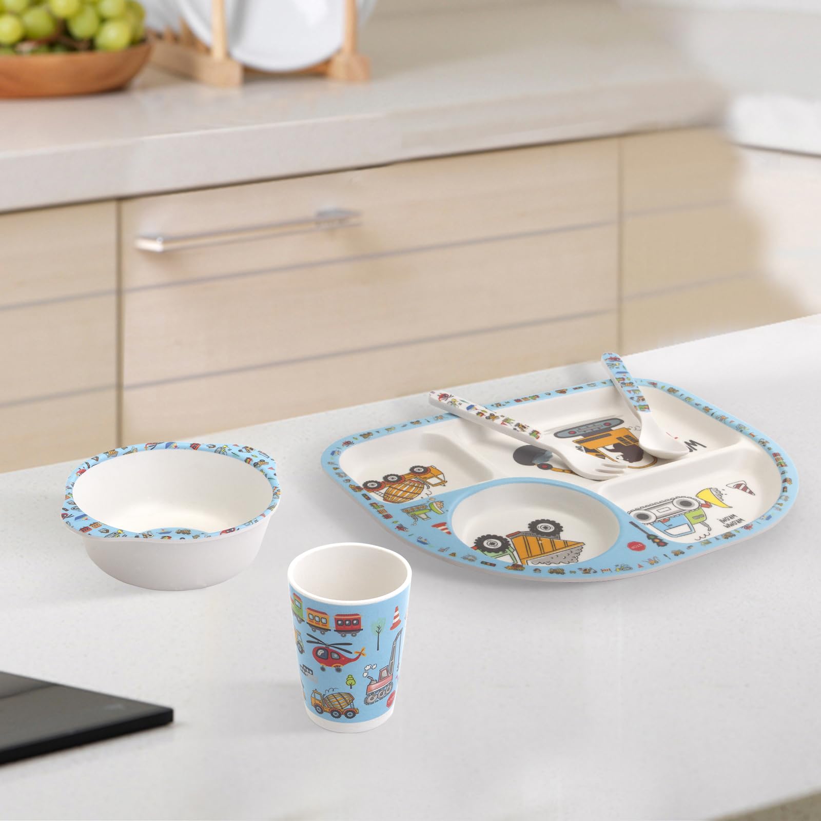 Nohlerlife kids feeding-set bowl with animal pattern keeps meals organized.