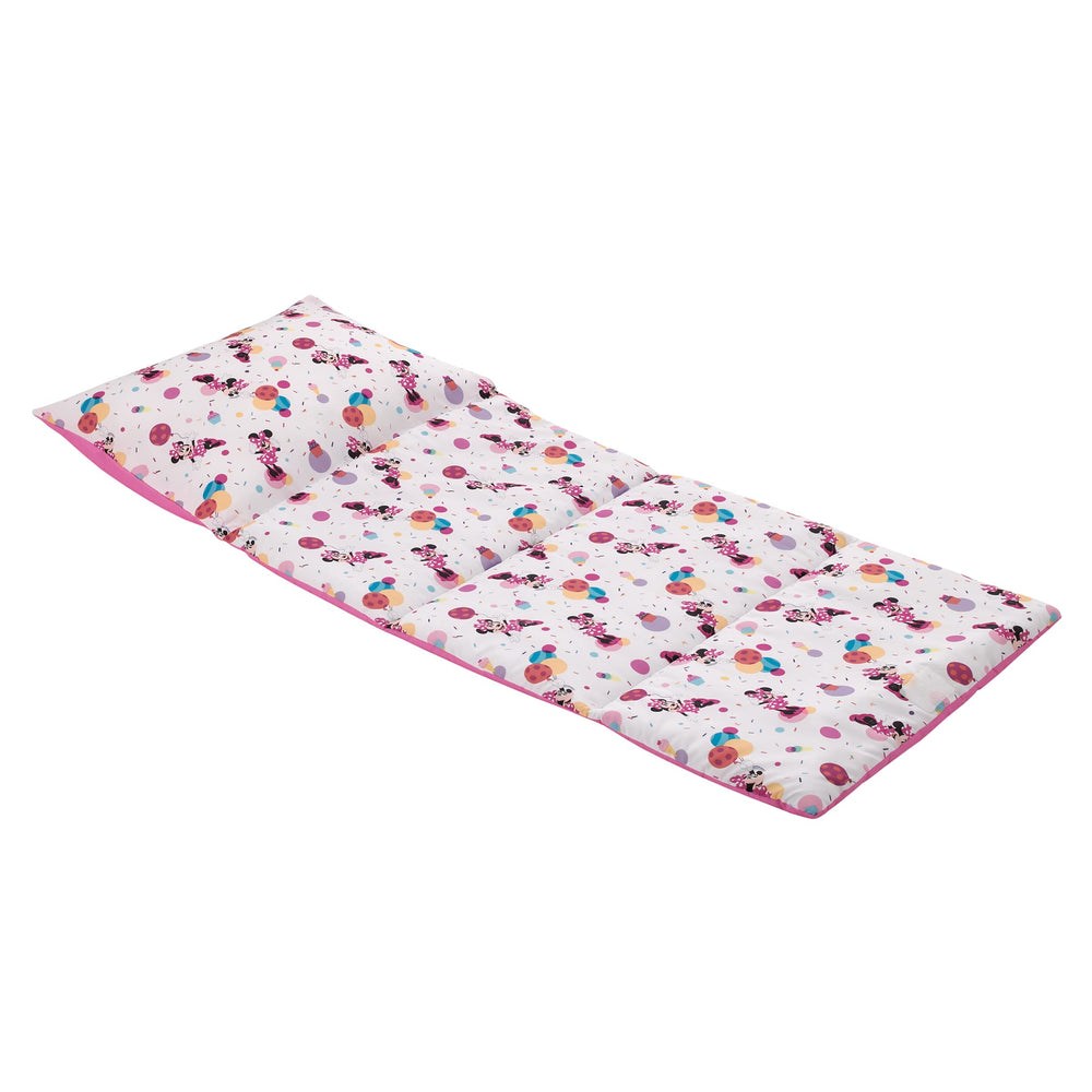 NoJo Minnie Mouse nap mat pattern for vibrant play and rest