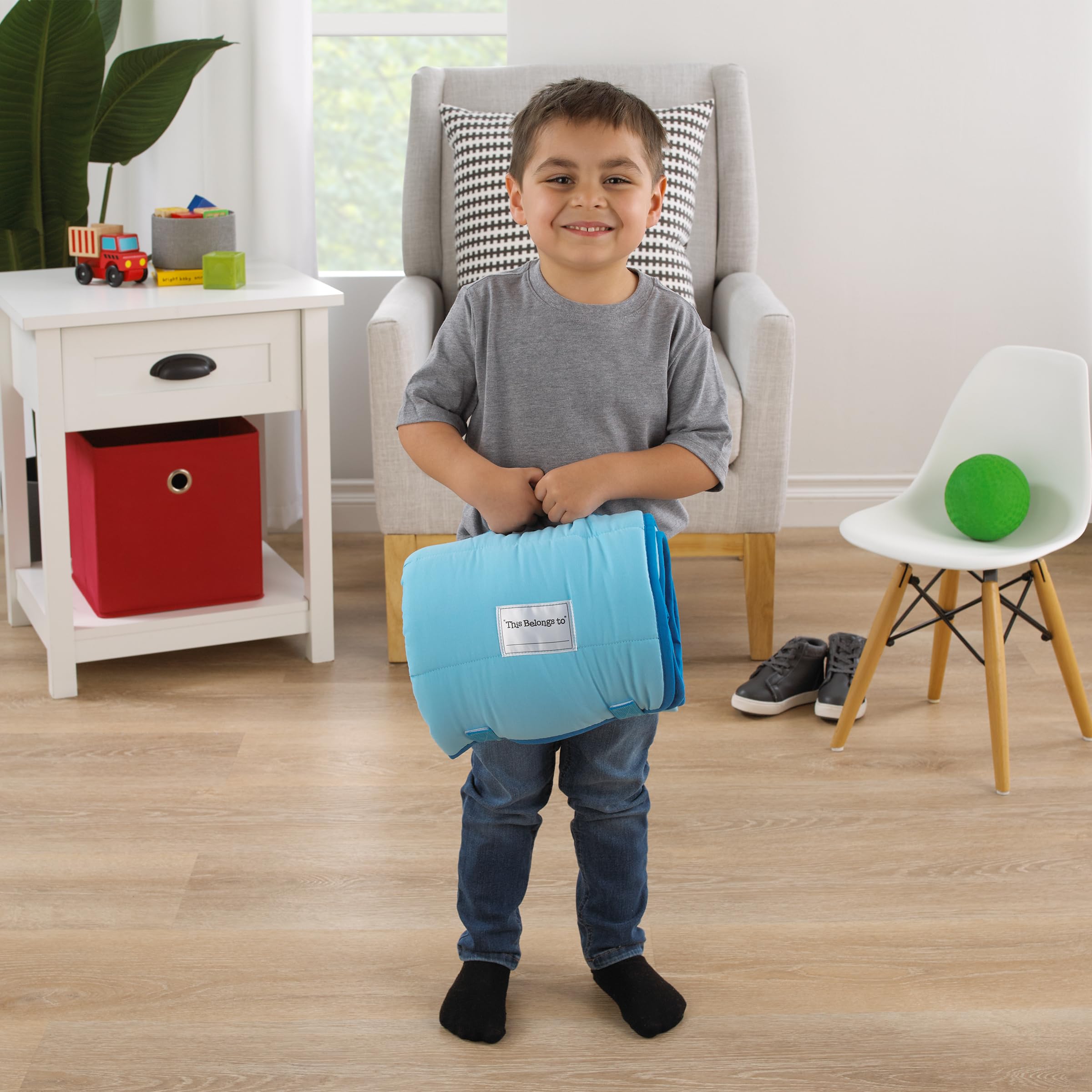 NoJo Disney nap mat includes a name label for easy kid identification at daycare.