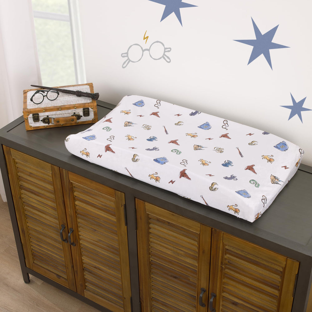 NoJo Harry Potter Welcome Little Wizard care label image indicates machine washable convenience.