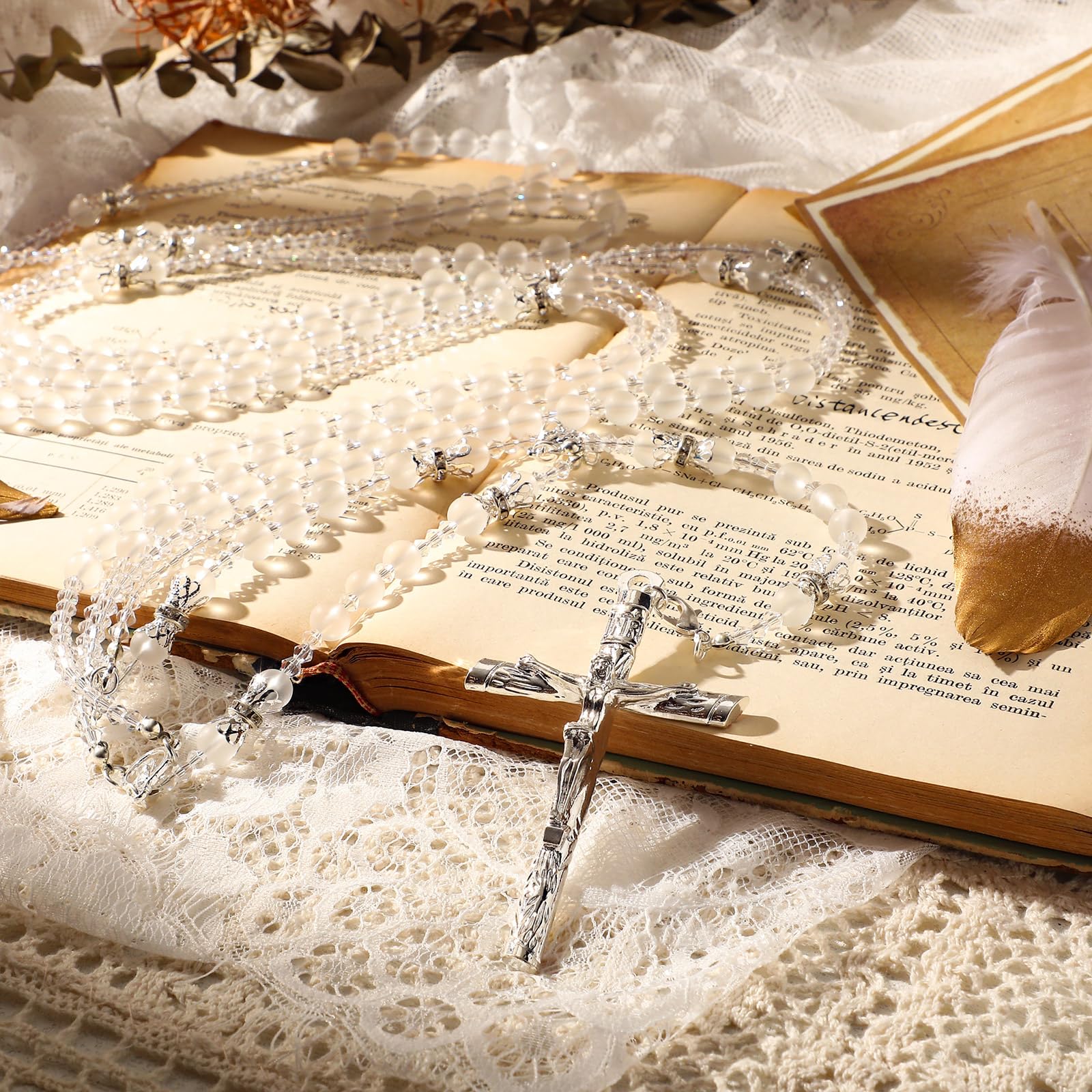 Nosiny Lazo De Boda chains and cross showcase durable links for a lasting wedding memento.