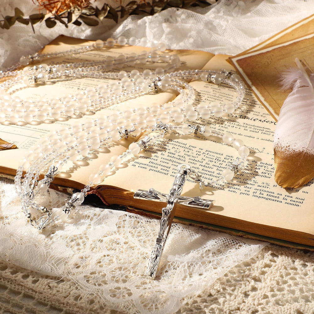 Nosiny Lazo De Boda chains and cross showcase durable links for a lasting wedding memento.