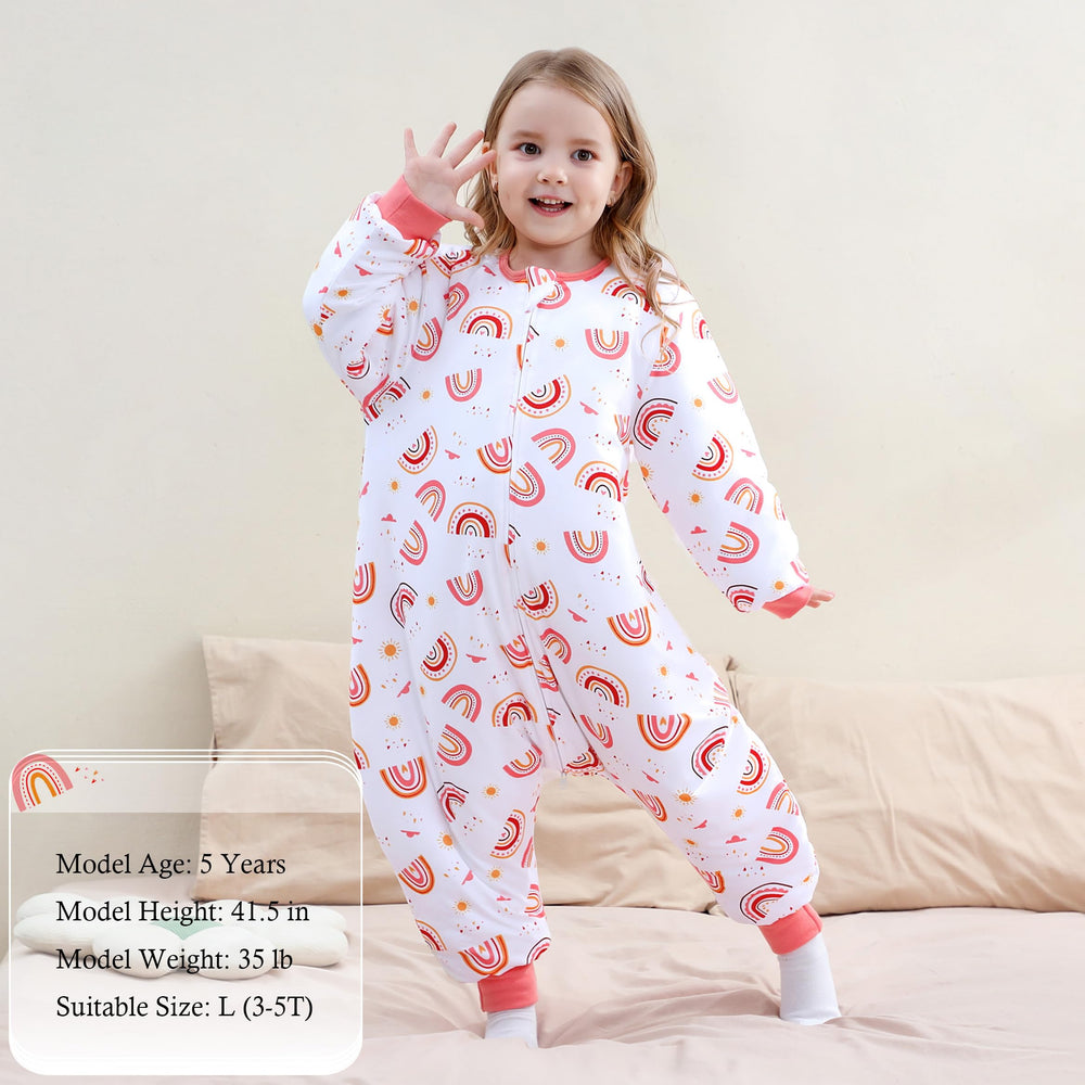 NOUJULOUN soft knit exterior closeup shows gentle touch for sensitive babyskin.