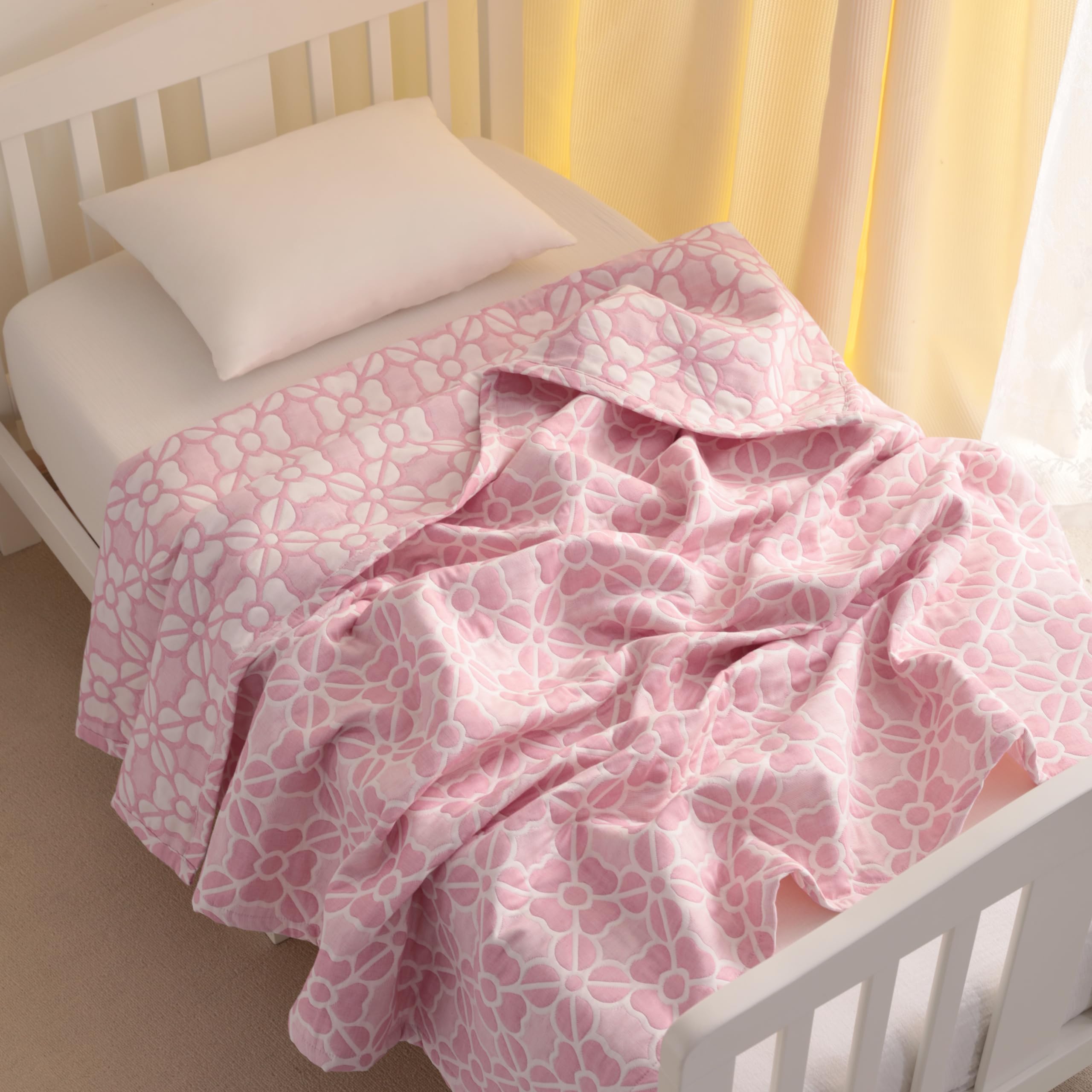 NTBAY muslin cotton close-up highlights breathable fabric ideal for sensitive skin.