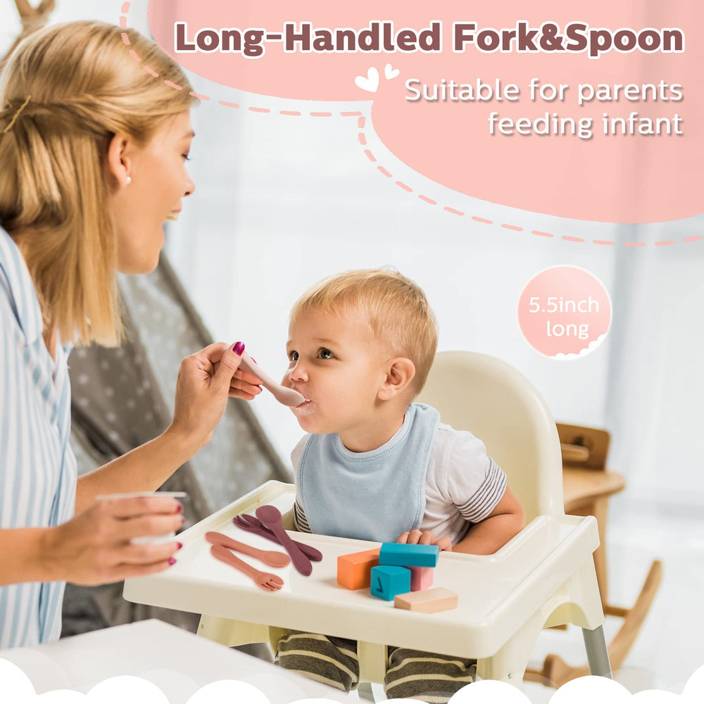 Nuenen bright colors entice toddlers during meals and self-feeding practice.