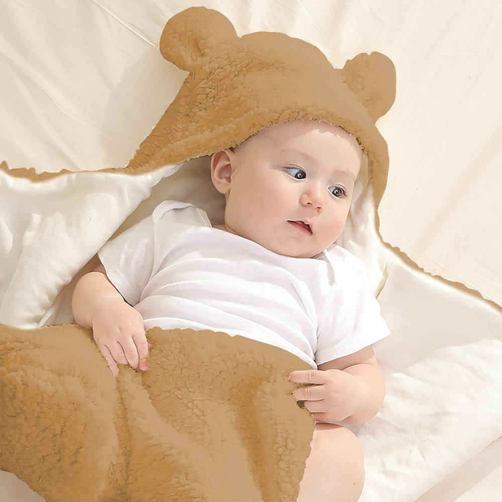 Nunibum bear-ear hood adds adorable style while keeping tiny ears warm.