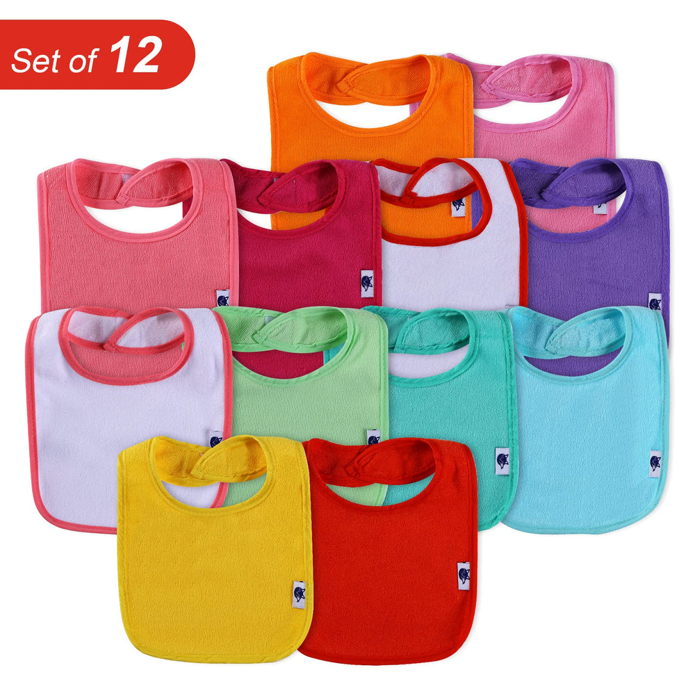 Nvatorfox mealtime setup shows efficient bibs for on-the-go feeding
