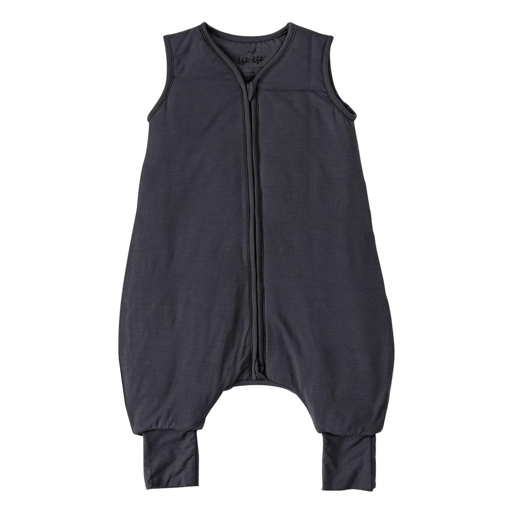 Nyte Nyte Baby sleep sack gray sleeveless design keeps baby warm and comfy through the night.
