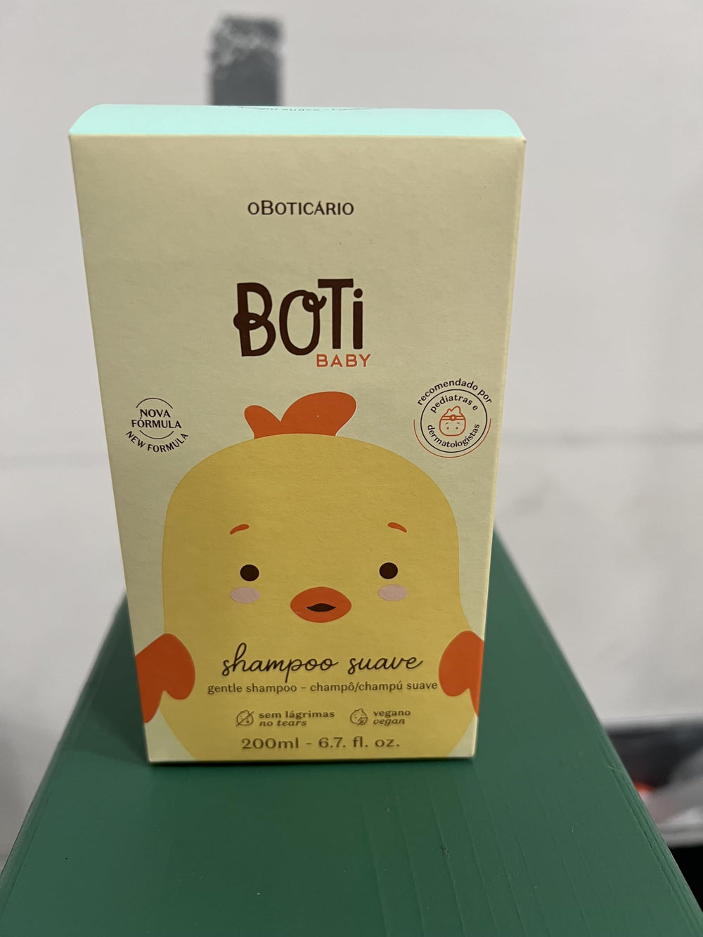 O Boticario Boti Baby Shampoo bath time routine with parent and baby.