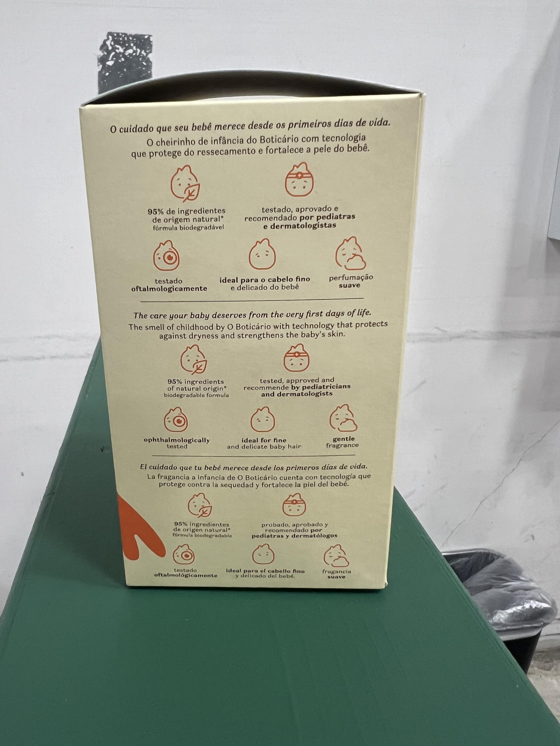O Boticario Boti Baby Shampoo dermatologist-tested badge on packaging signals care.