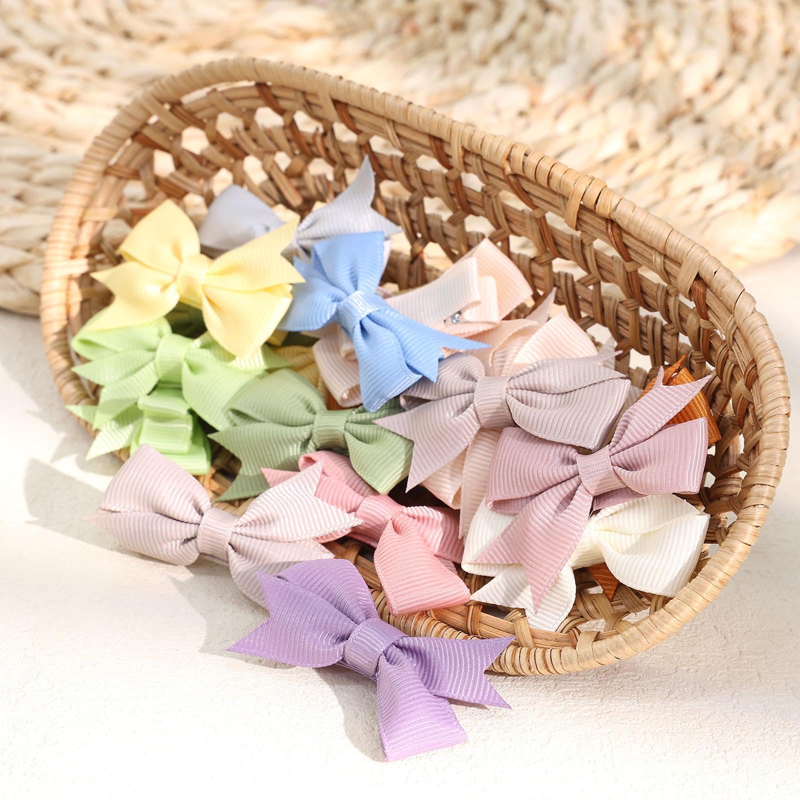 OAOLEER premium grosgrain ribbon clip emphasizes durable construction and tidy finish
